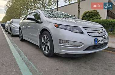 Хэтчбек Chevrolet Volt 2011 в 