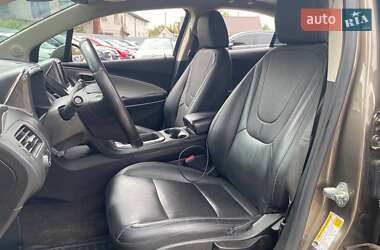 Хэтчбек Chevrolet Volt 2014 в 