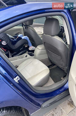 Хэтчбек Chevrolet Volt 2012 в 
