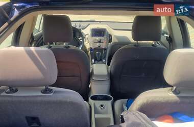 Хэтчбек Chevrolet Volt 2013 в 