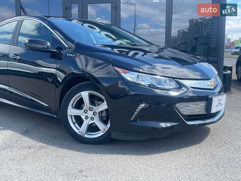 Хэтчбек Chevrolet Volt 2018 в Киеве