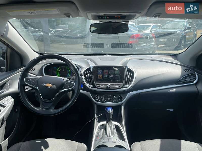 Хэтчбек Chevrolet Volt 2018 в Киеве