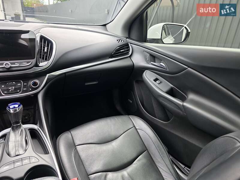 Хетчбек Chevrolet Volt 2017 в Києві