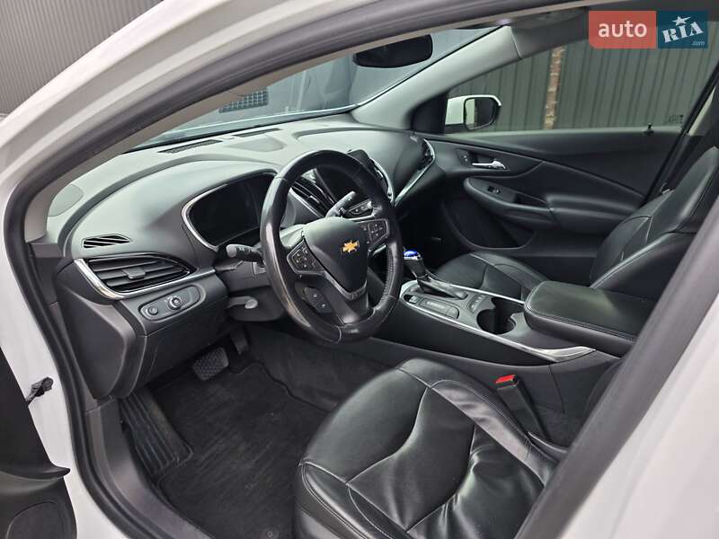 Хетчбек Chevrolet Volt 2017 в Києві