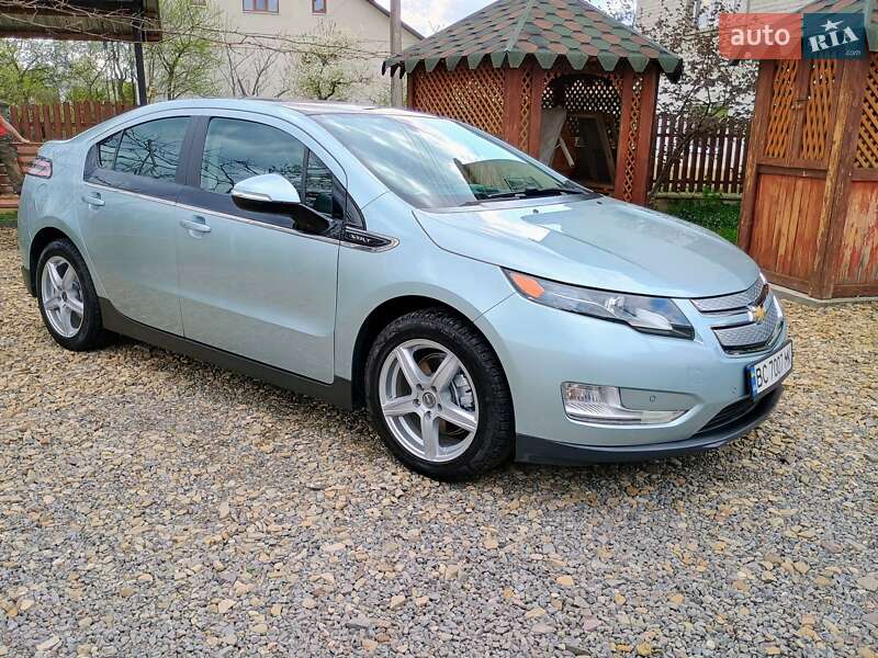 Хэтчбек Chevrolet Volt 2012 в Самборе