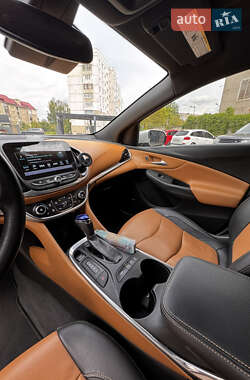 Хэтчбек Chevrolet Volt 2016 в 