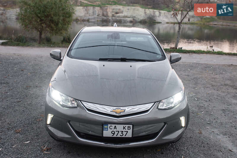 Хетчбек Chevrolet Volt 2016 в 