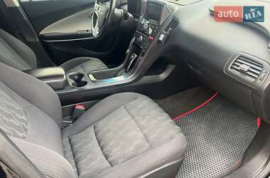 Хэтчбек Chevrolet Volt 2013 в 