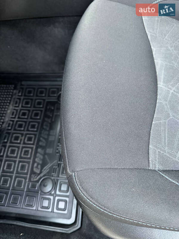 Хэтчбек Chevrolet Volt 2018 в Подольске фото 20 Хэтчбек Chevrolet Volt 2018 в Подольске