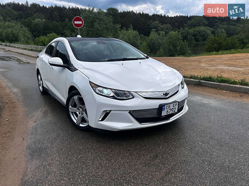 Хэтчбек Chevrolet Volt 2018 в 