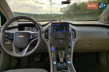 Хэтчбек Chevrolet Volt 2013 в 