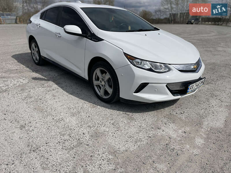Хетчбек Chevrolet Volt 2015 в Кам'янському