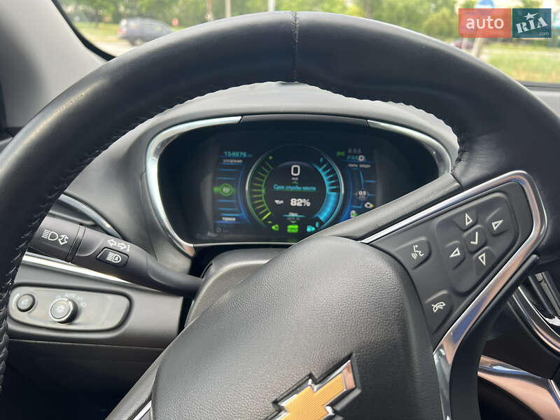 Хэтчбек Chevrolet Volt 2015 в Запорожье