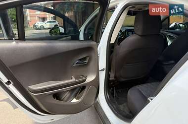 Хэтчбек Chevrolet Volt 2015 в 