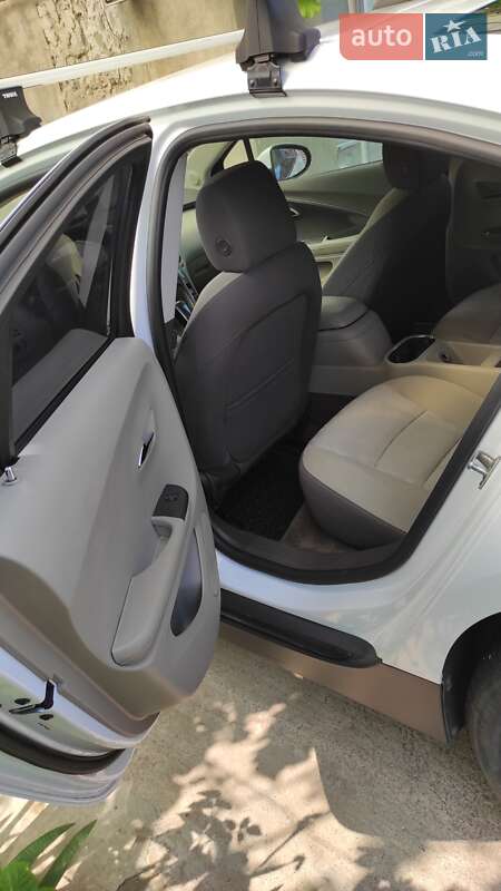 Хетчбек Chevrolet Volt 2015 в Одесі