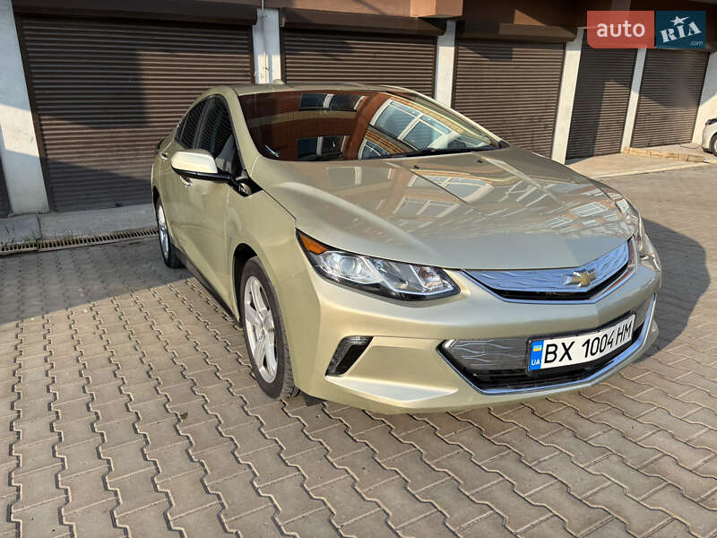 Хэтчбек Chevrolet Volt 2016 в Хмельницком