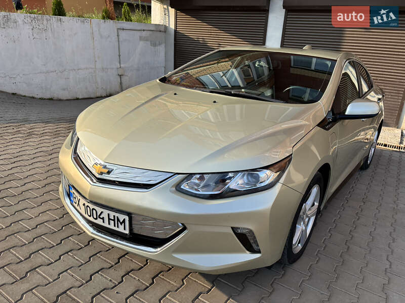 Хэтчбек Chevrolet Volt 2016 в Хмельницком