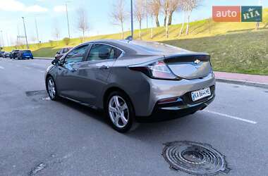 Хэтчбек Chevrolet Volt 2017 в 