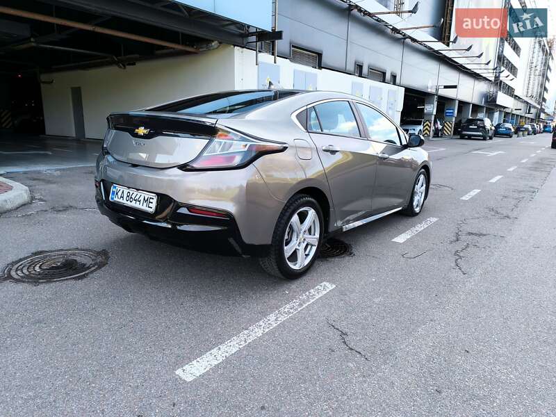 Хетчбек Chevrolet Volt 2017 в Києві