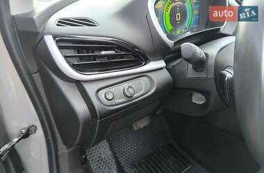 Хэтчбек Chevrolet Volt 2017 в 