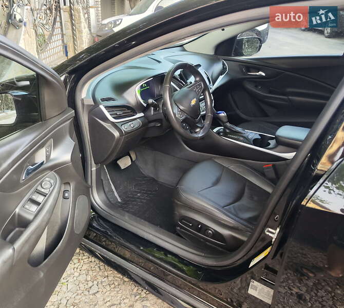 Хэтчбек Chevrolet Volt 2019 в Новых Санжарах