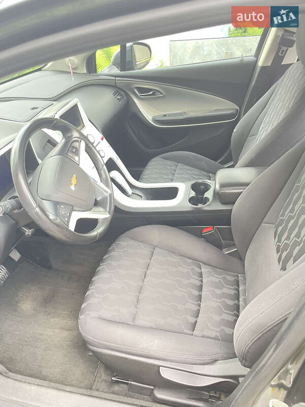 Хэтчбек Chevrolet Volt 2013 в Буче
