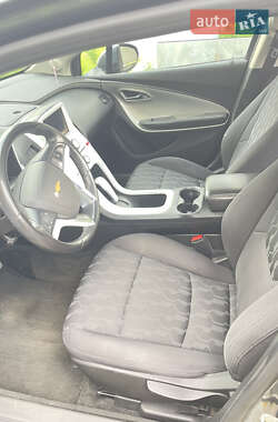 Хэтчбек Chevrolet Volt 2013 в 