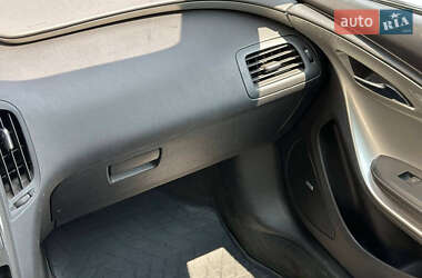 Хэтчбек Chevrolet Volt 2013 в 