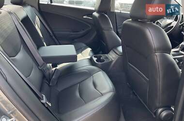 Хэтчбек Chevrolet Volt 2017 в 