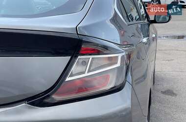 Хэтчбек Chevrolet Volt 2017 в 