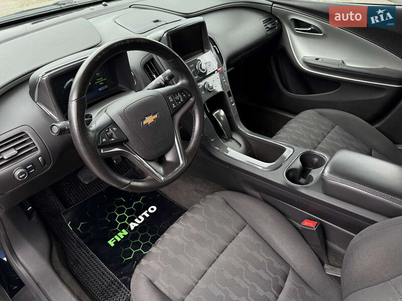 Хетчбек Chevrolet Volt 2015 в Києві