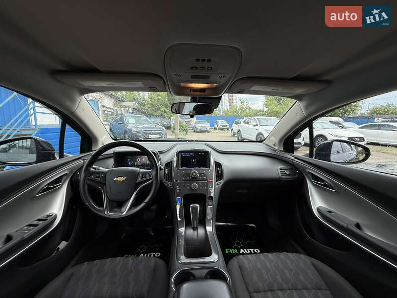 Хетчбек Chevrolet Volt 2015 в Києві