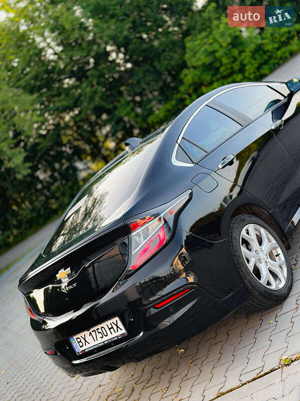 Хэтчбек Chevrolet Volt 2017 в Хмельницком