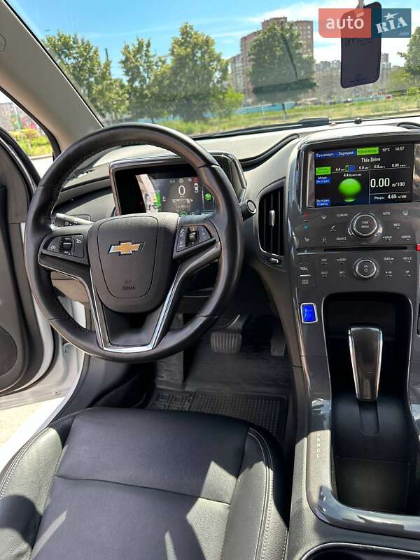 Хэтчбек Chevrolet Volt 2015 в Хмельницком