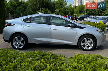 Хэтчбек Chevrolet Volt 2015 в 