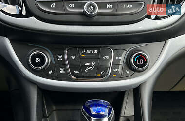 Хэтчбек Chevrolet Volt 2015 в 