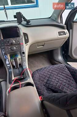 Хэтчбек Chevrolet Volt 2013 в 