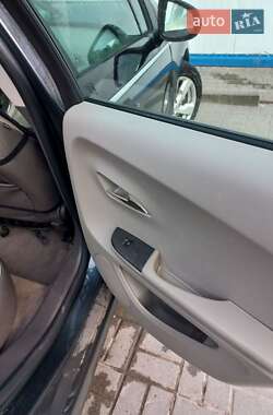 Хэтчбек Chevrolet Volt 2013 в 
