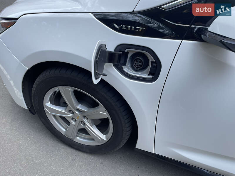 Хэтчбек Chevrolet Volt 2016 в Одессе фото 4 Хэтчбек Chevrolet Volt 2016 в Одессе