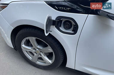 Хэтчбек Chevrolet Volt 2016 в 