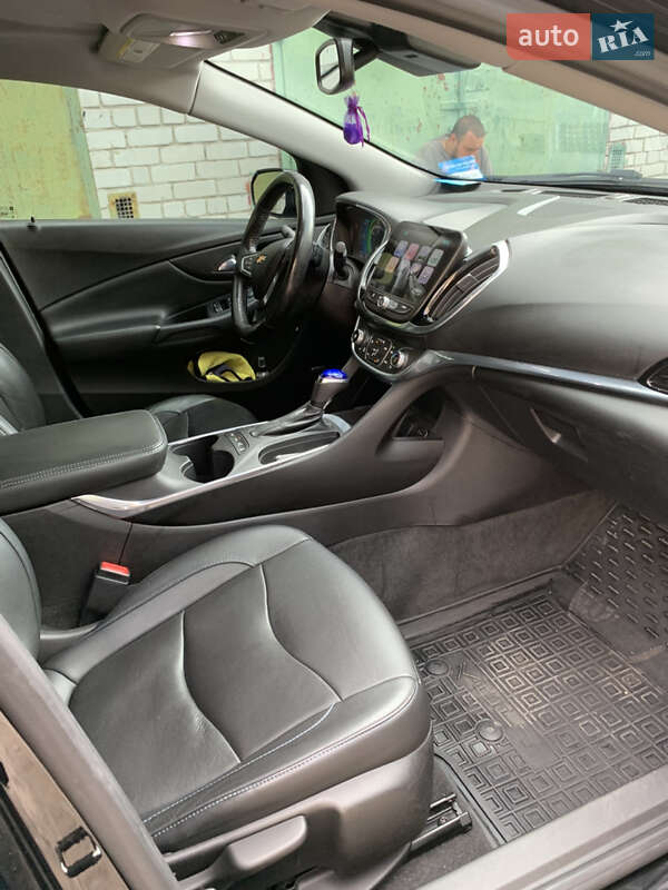 Хетчбек Chevrolet Volt 2016 в Дніпрі