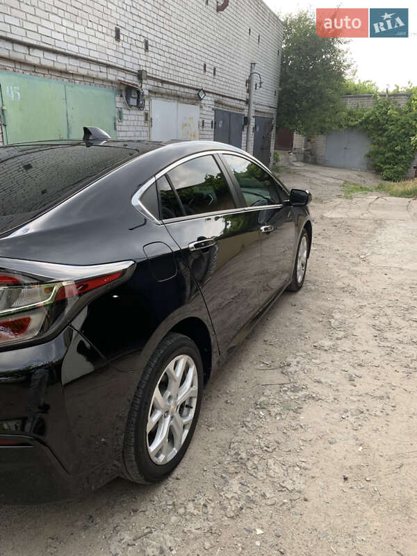 Хетчбек Chevrolet Volt 2016 в Дніпрі