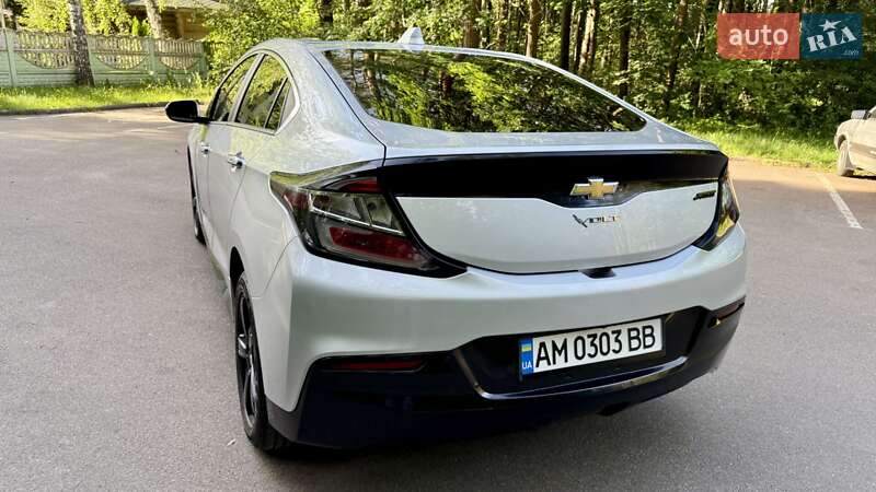 Хетчбек Chevrolet Volt 2017 в Житомирі