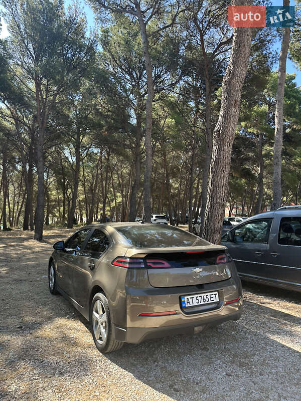 Хэтчбек Chevrolet Volt 2014 в Ужгороде фото 3 Хэтчбек Chevrolet Volt 2014 в Ужгороде