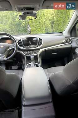 Хэтчбек Chevrolet Volt 2016 в 