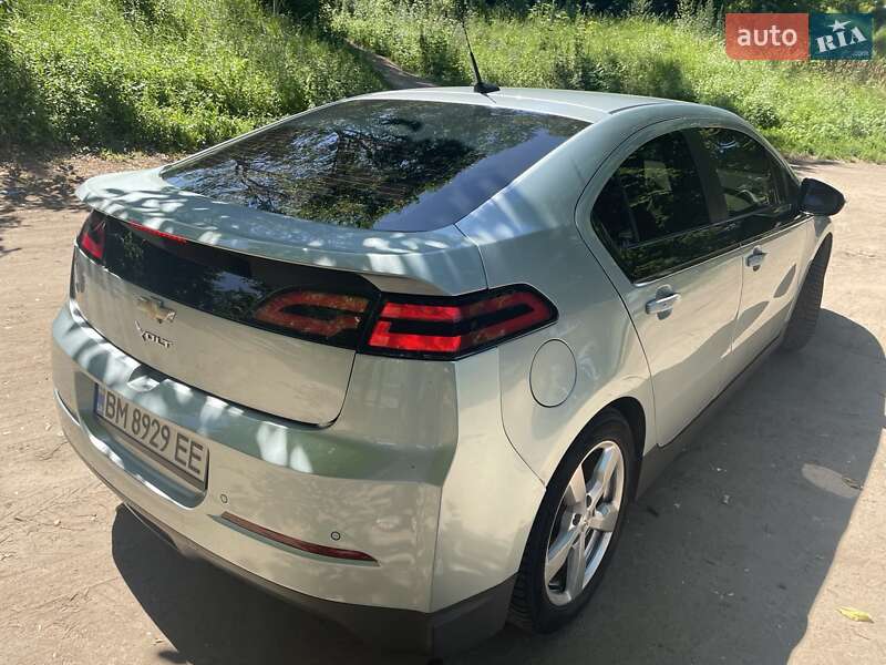 Хэтчбек Chevrolet Volt 2013 в Сумах