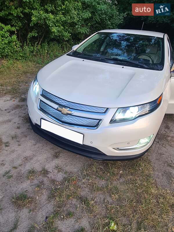 Хэтчбек Chevrolet Volt 2013 в Черкассах