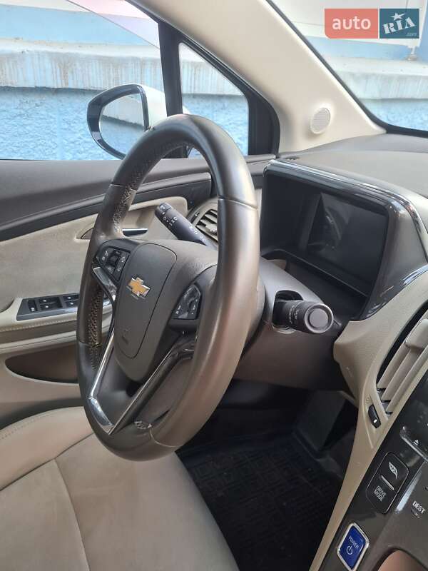 Хэтчбек Chevrolet Volt 2013 в Черкассах
