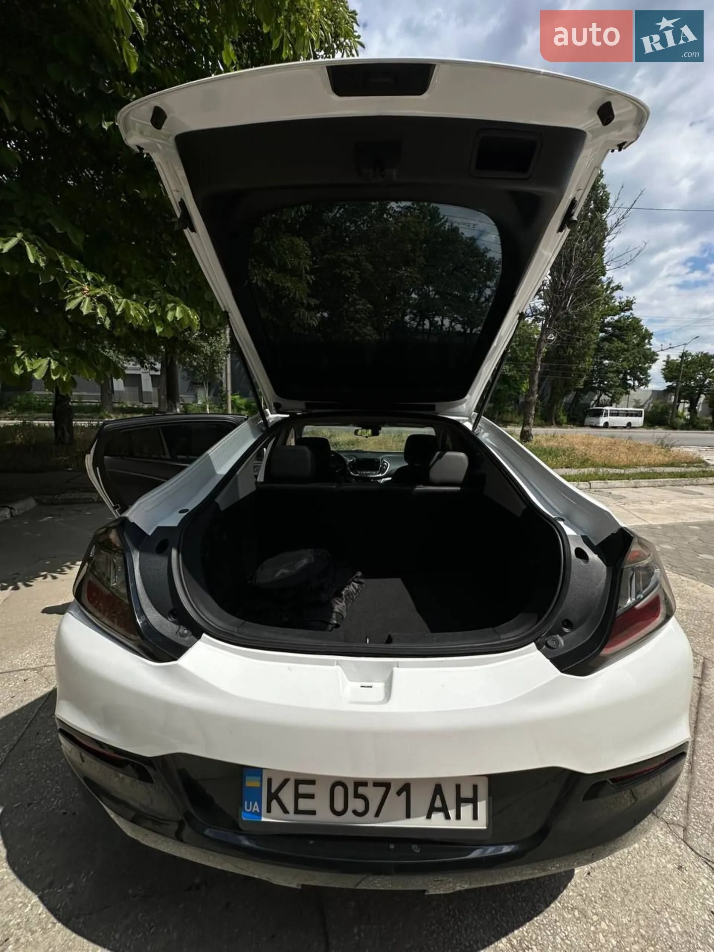 2018 Chevrolet Volt - мініатюра 2