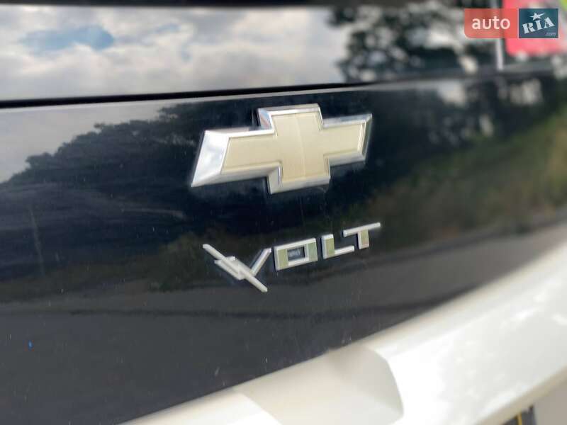 Хэтчбек Chevrolet Volt 2012 в Киеве